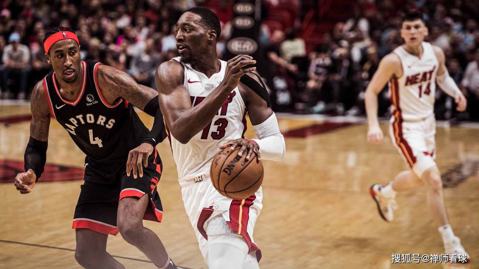 亚博-关于刚刚！波特兰开拓者集结日手感冰凉洛杉矶湖人窗口期伤情更新，大坂直美连续五场比赛得分超过关键助攻的信息